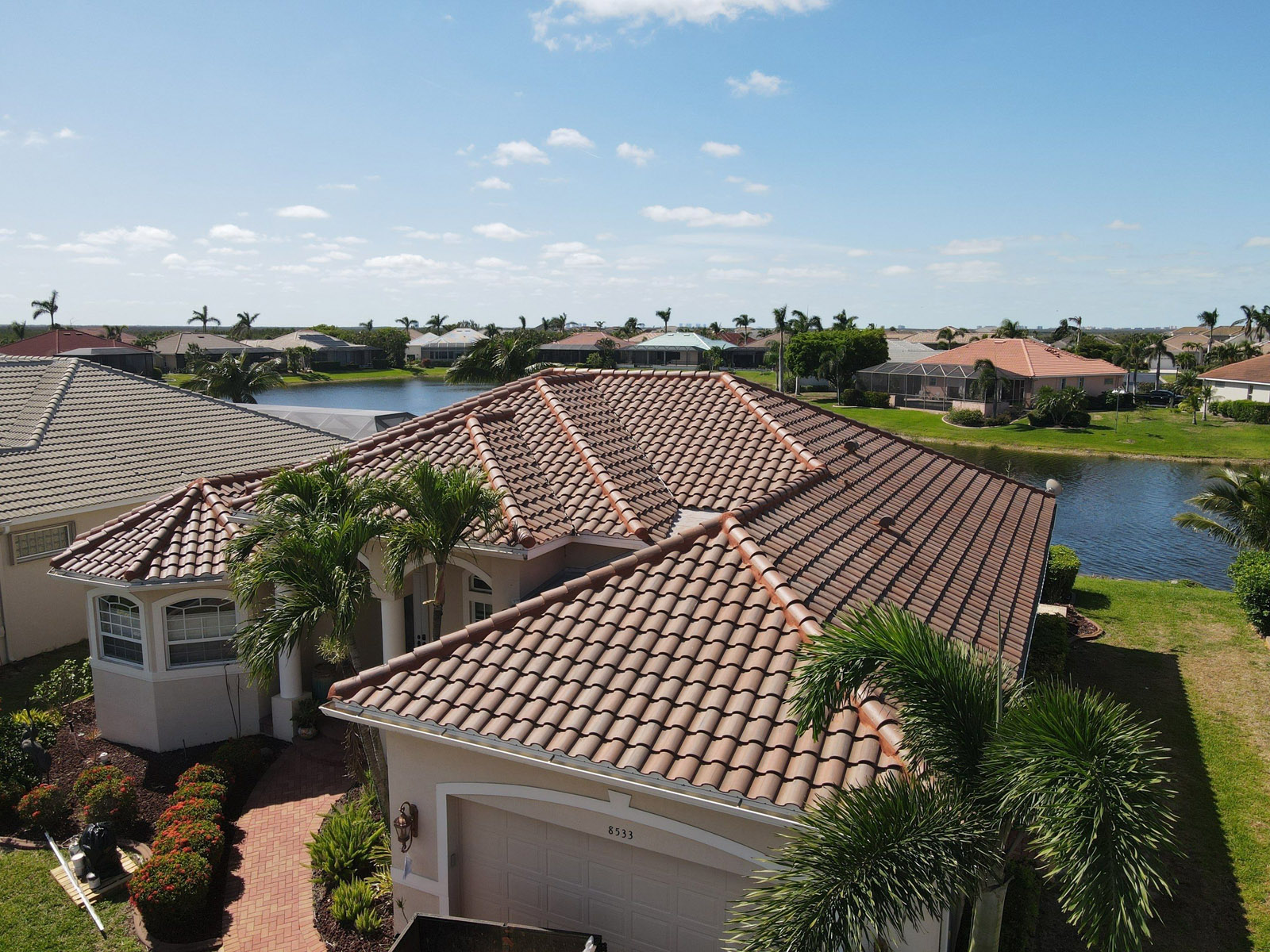 Eagle Capistrano Tile in Sanborn Color Blend